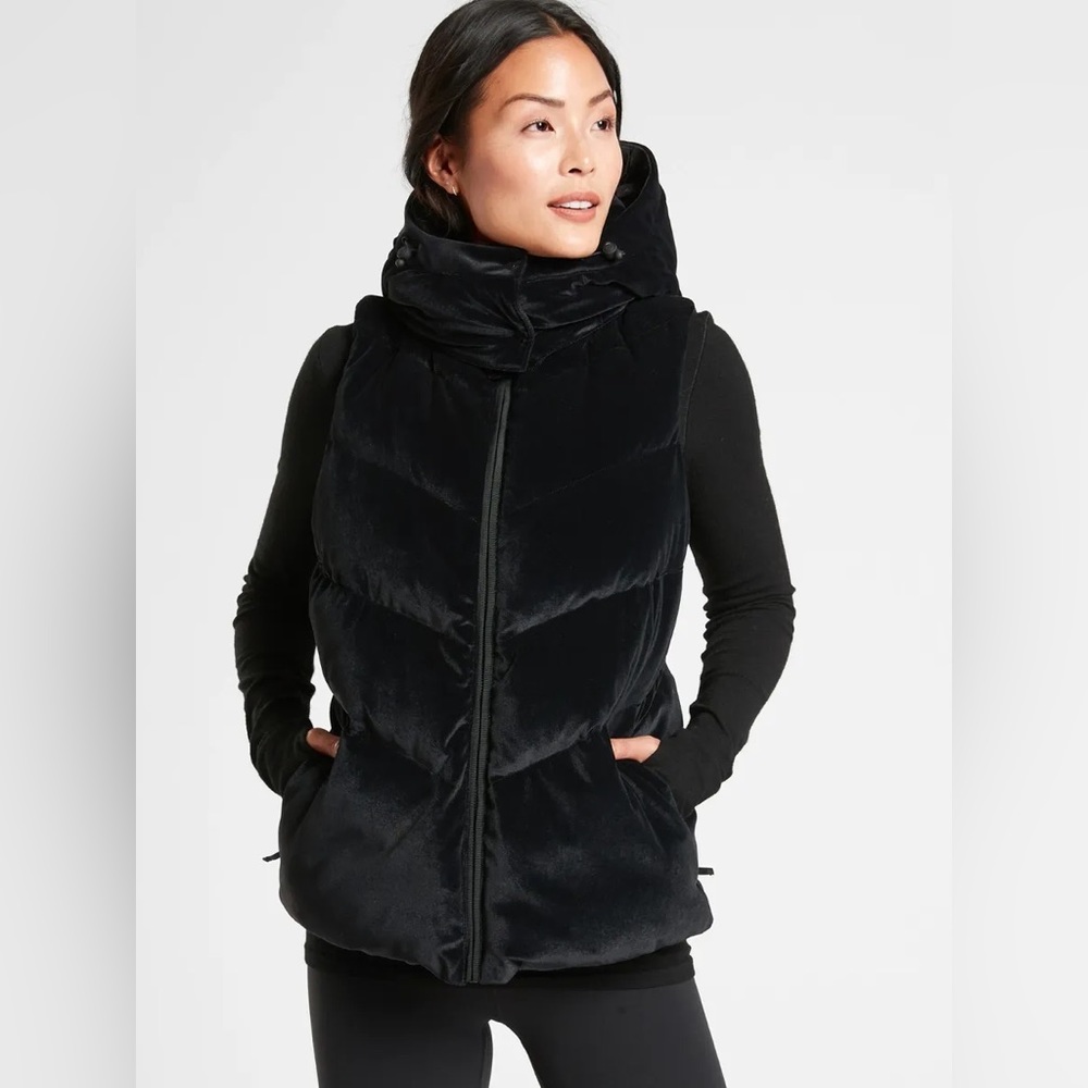 💜 Athleta | lofty velvet down jacket